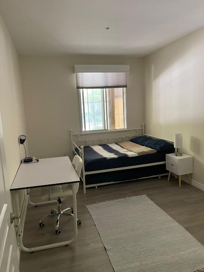 Resort Like Stay At A Cozy Relaxing Private Room Near Uci Irvine Eksteriør billede